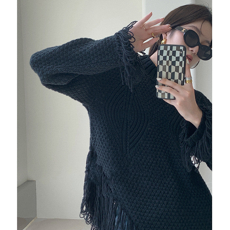 Women's Round Neck Tassel Pullover Sweater